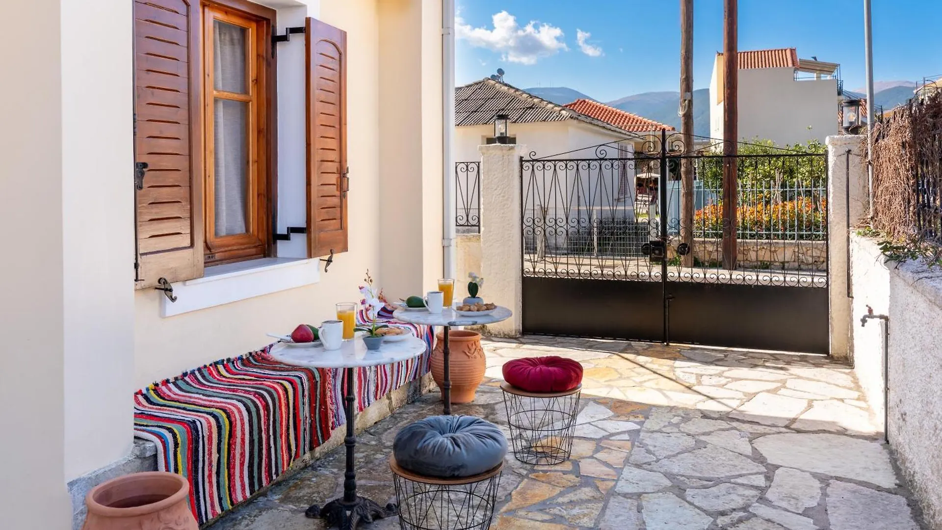 Sea Salt Apartments سامي اليونان